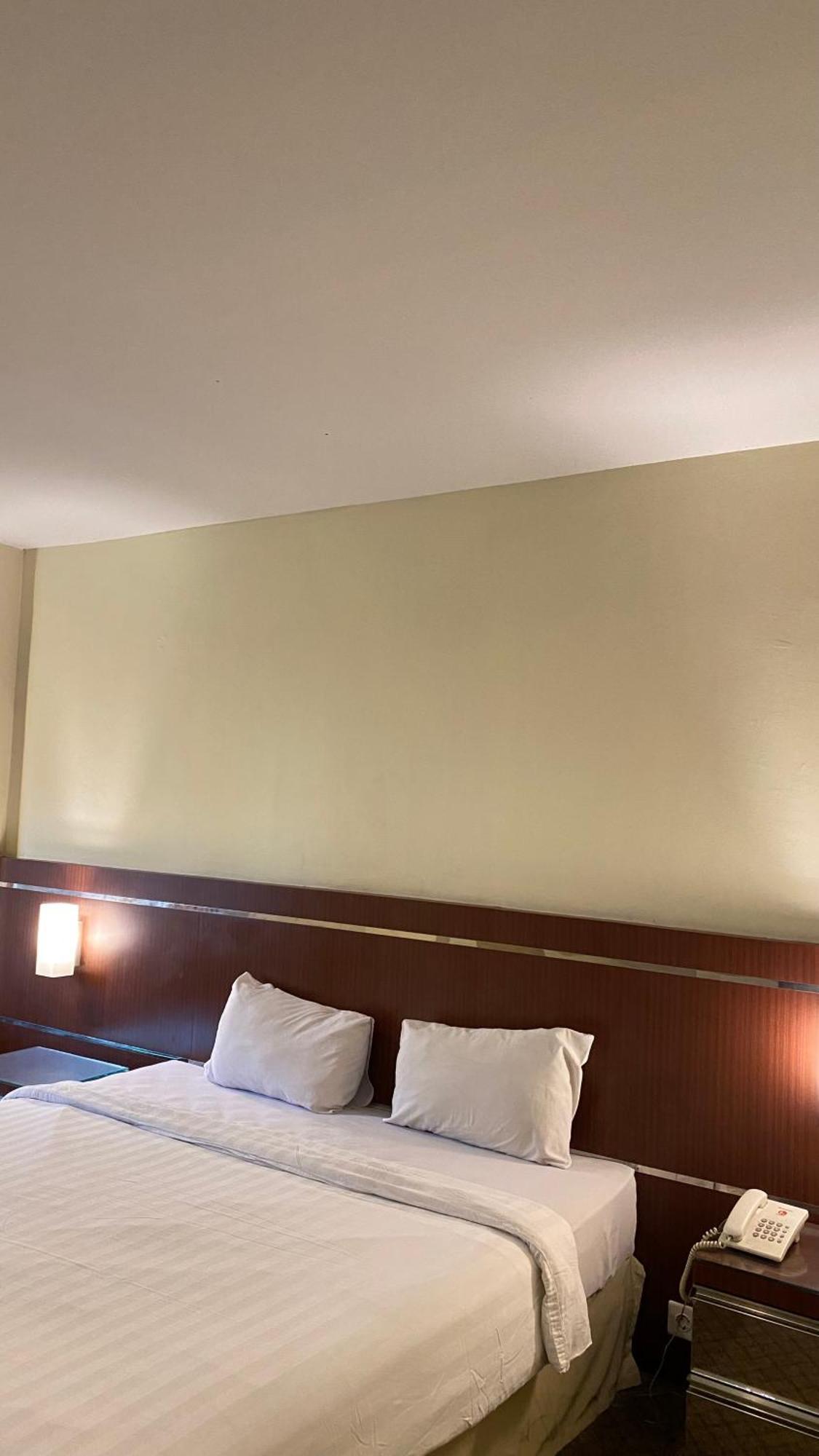 Mas Graha Hotel Pekanbaru Esterno foto
