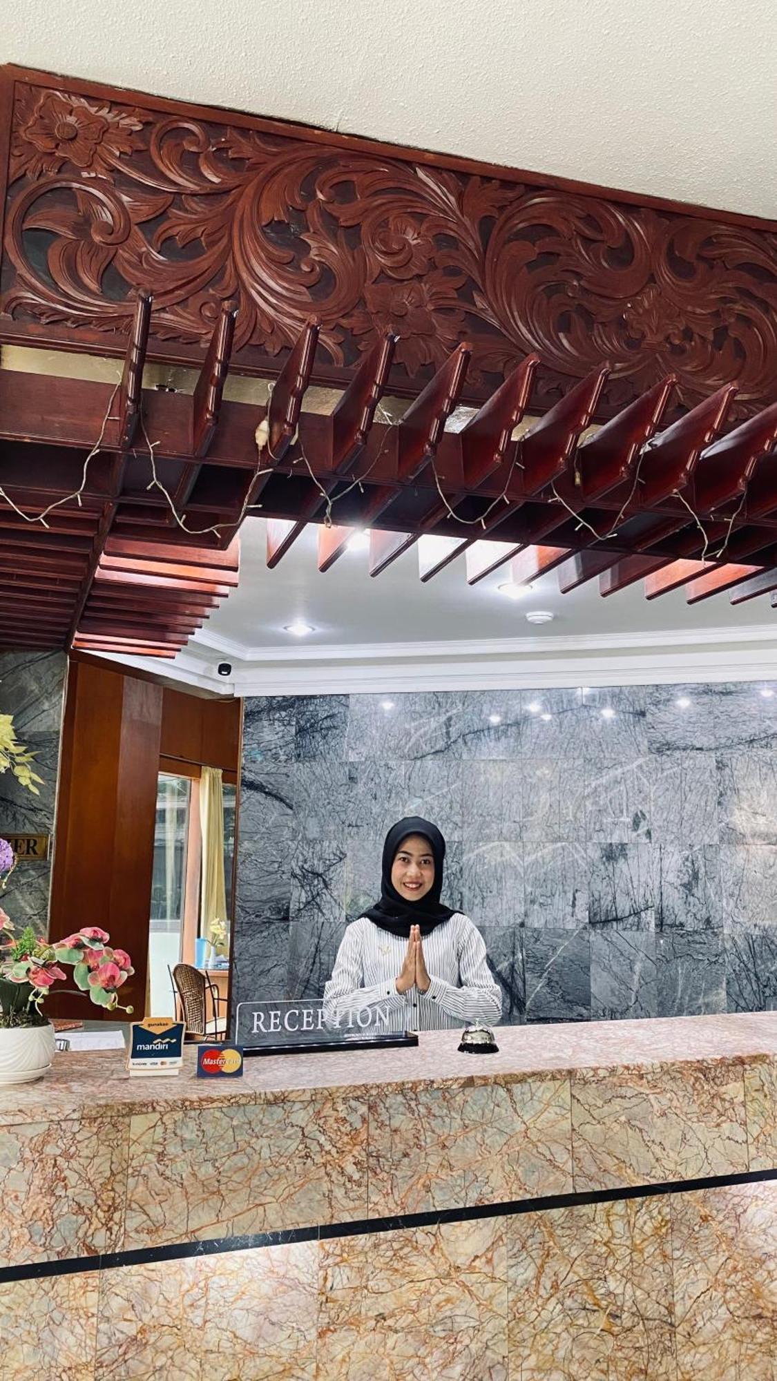 Mas Graha Hotel Pekanbaru Esterno foto